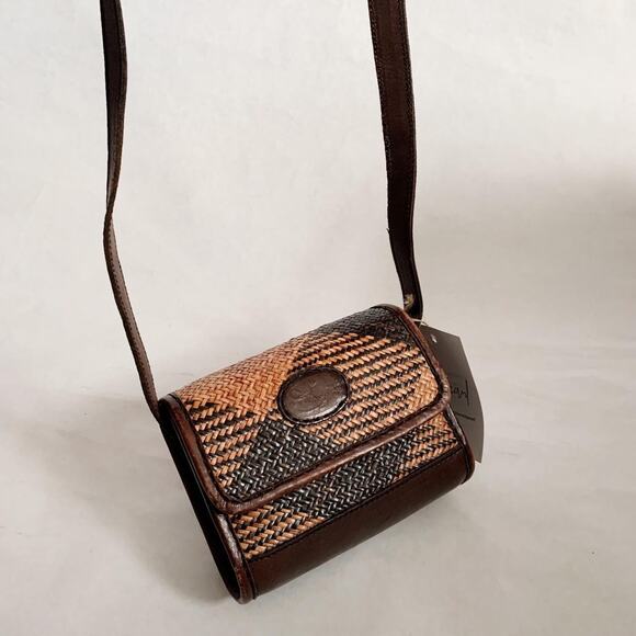 unbranded Handbags - Vintage Boho Rattan Crossbody
